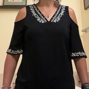 Adrianna Papell black fun shirt with white embroidery SZ.